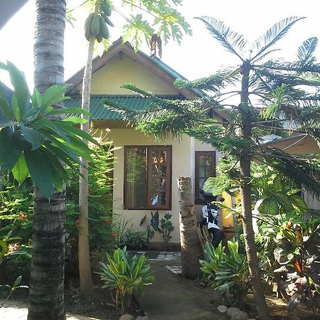 Arnel Bungalows Senggigi Exterior foto